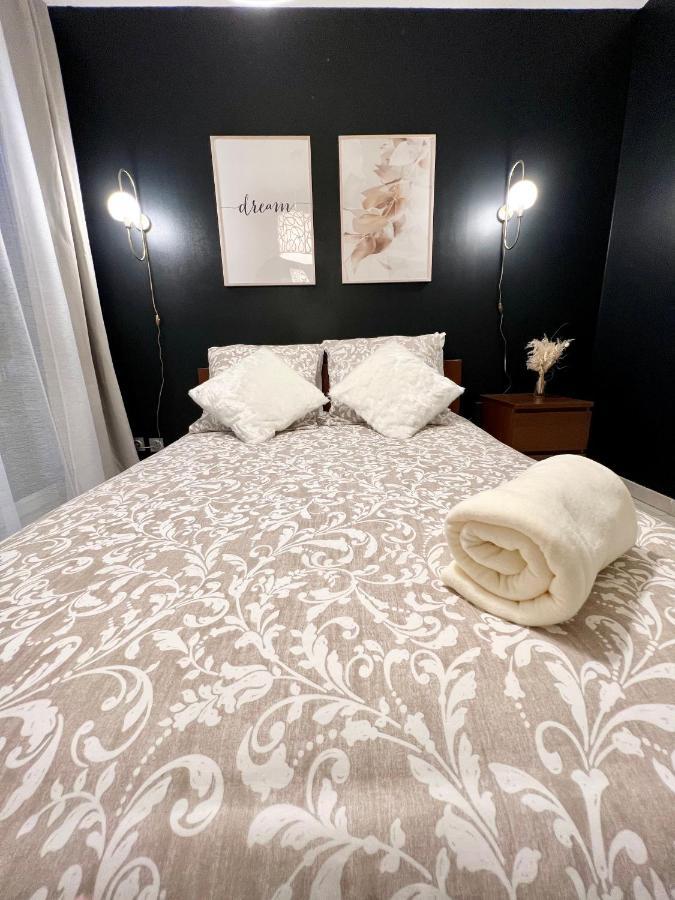 La Bulle De Champagne Apartment Bagian luar foto